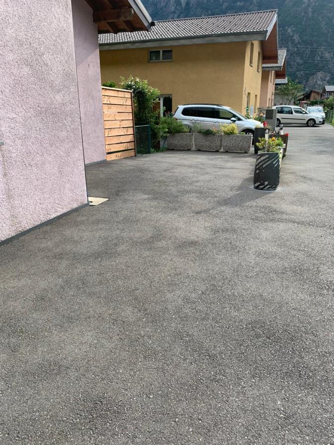 Do Mi Si La Do Re Appartement Dorenaz Buitenkant foto