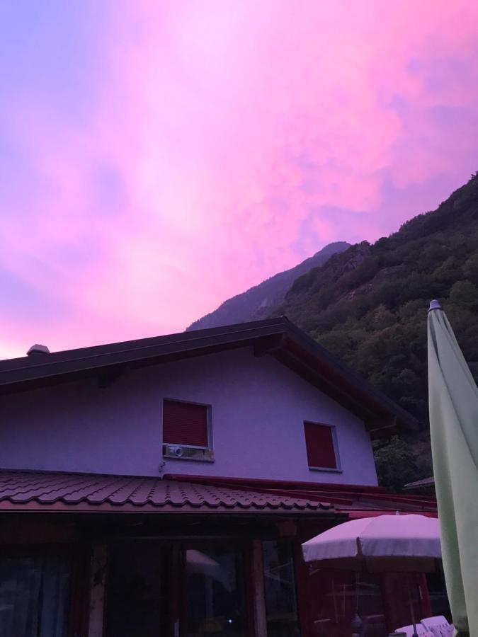Do Mi Si La Do Re Appartement Dorenaz Buitenkant foto